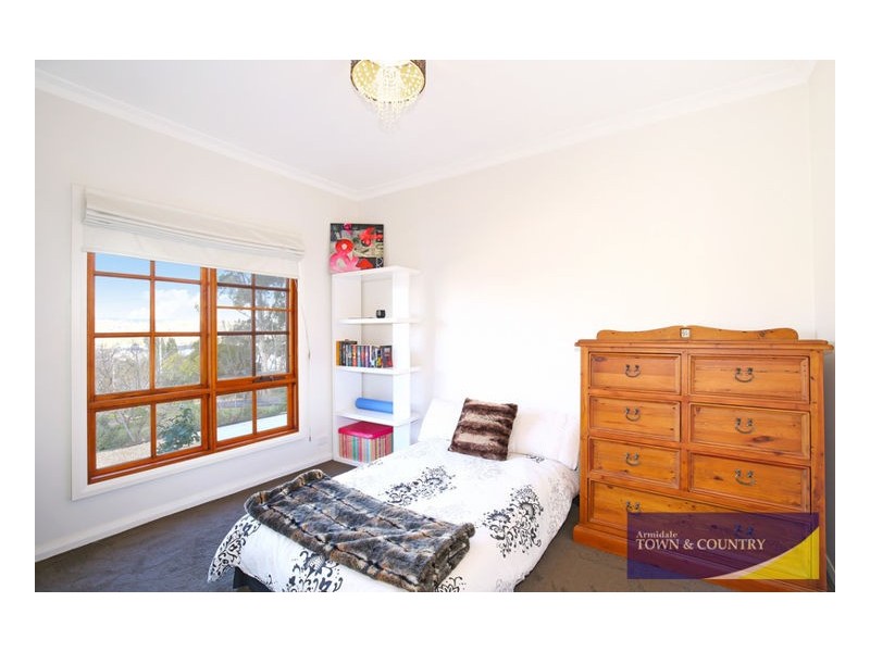 27 Laurence Avenue, Armidale NSW 2350