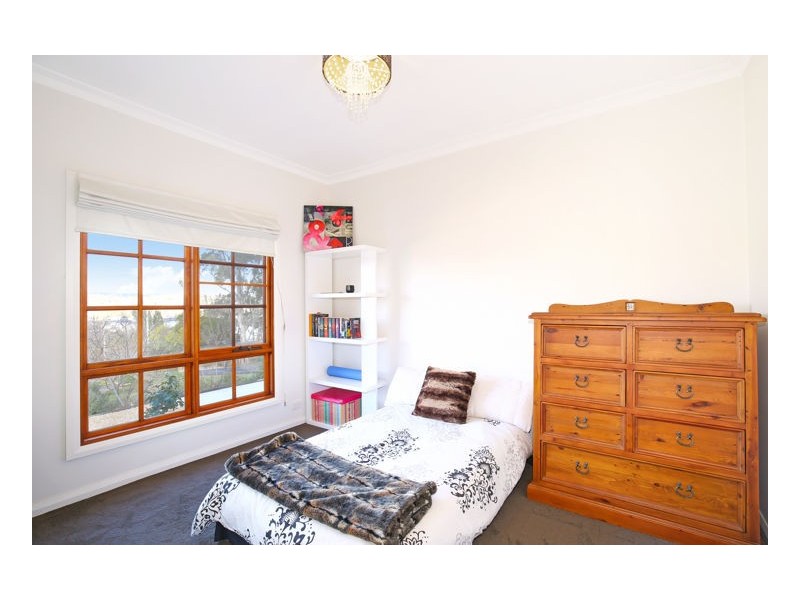 27 Laurence Avenue, Armidale NSW 2350
