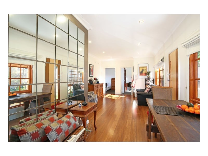 27 Laurence Avenue, Armidale NSW 2350