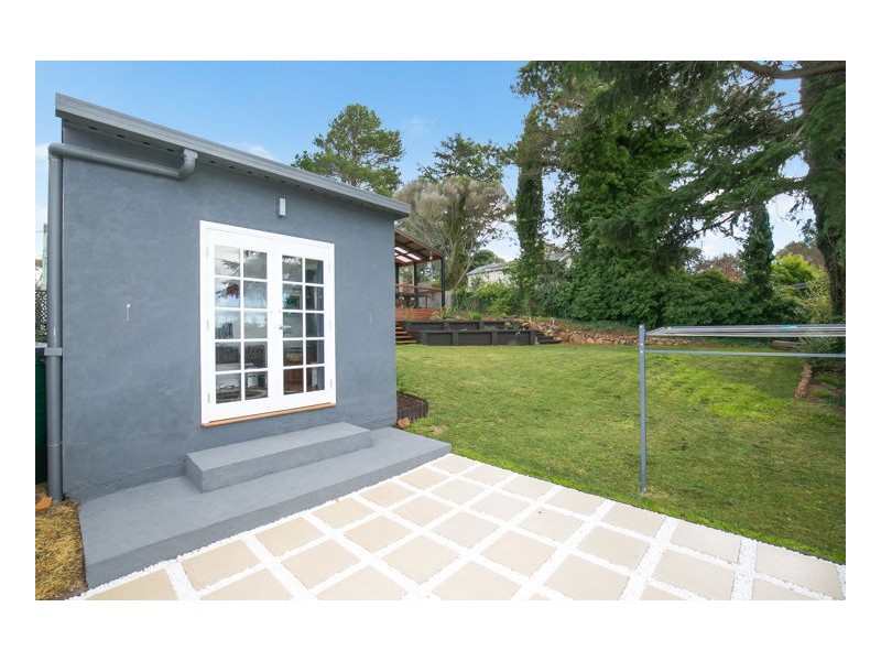 27 Laurence Avenue, Armidale NSW 2350