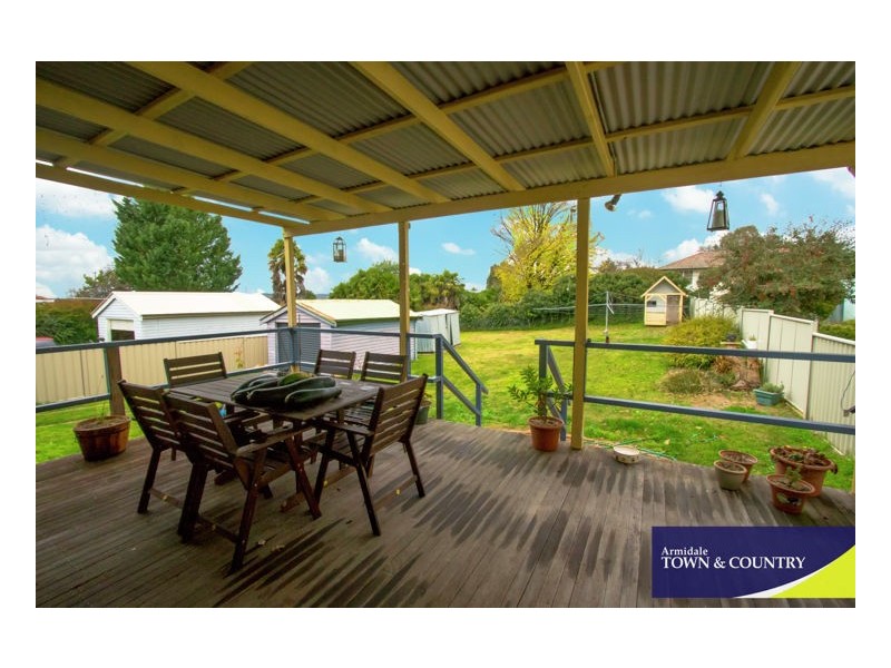 60 Newton Street, Armidale NSW 2350