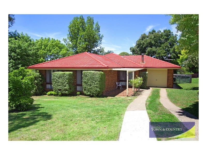 12 Stewart Crescent, Armidale NSW 2350