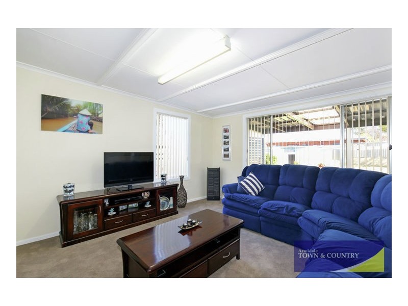 10 Holmes Avenue, Armidale NSW 2350