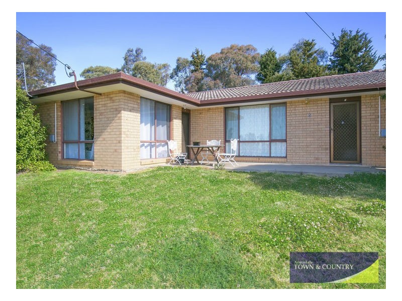 1& 2/2 Bishop Crescent, Armidale NSW 2350