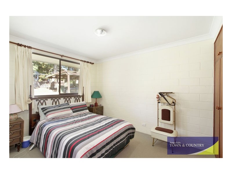 1& 2/2 Bishop Crescent, Armidale NSW 2350