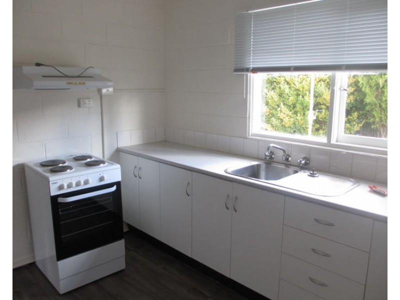 3/231 Canambe Street, Armidale NSW 2350