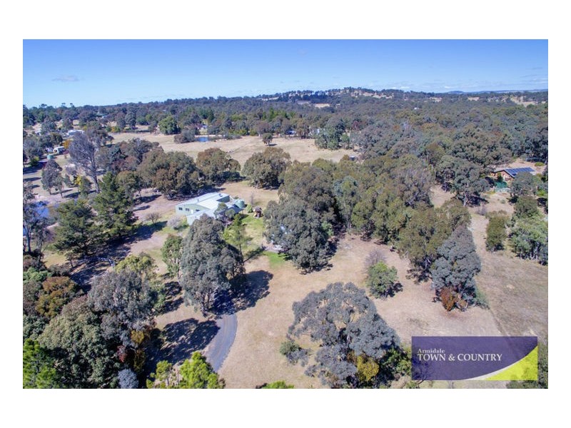 11 Kendall Road, Armidale NSW 2350