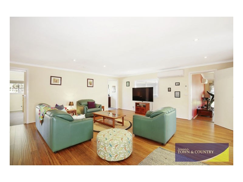 11 Kendall Road, Armidale NSW 2350