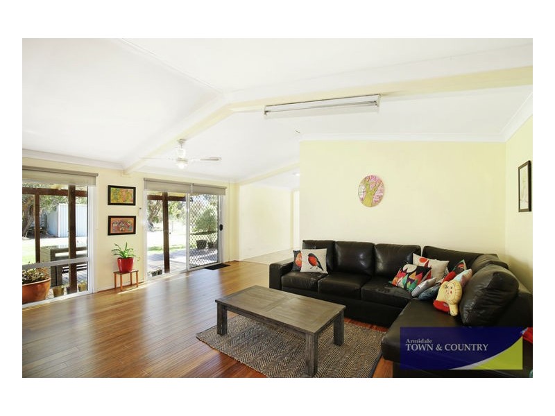 11 Kendall Road, Armidale NSW 2350