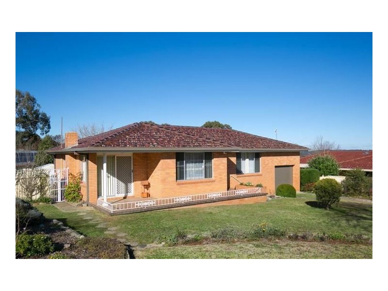 13 Wendo Street, Armidale NSW 2350
