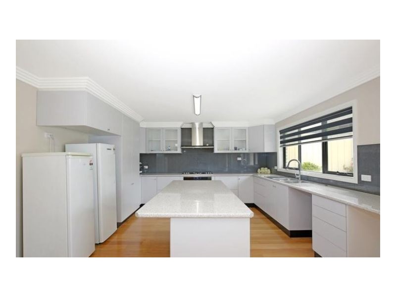 7 Bill Watson Avenue, Armidale NSW 2350