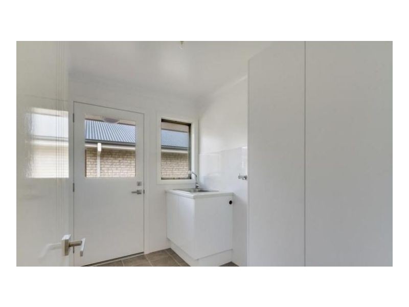 7a Bill Watson Avenue, Armidale NSW 2350