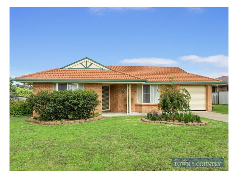 27 Eleanor Close, Armidale NSW 2350