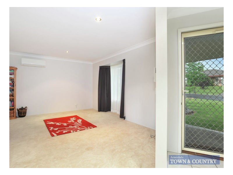27 Eleanor Close, Armidale NSW 2350