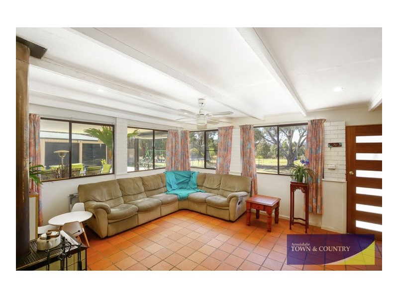 29 Lentara Road, Armidale NSW 2350