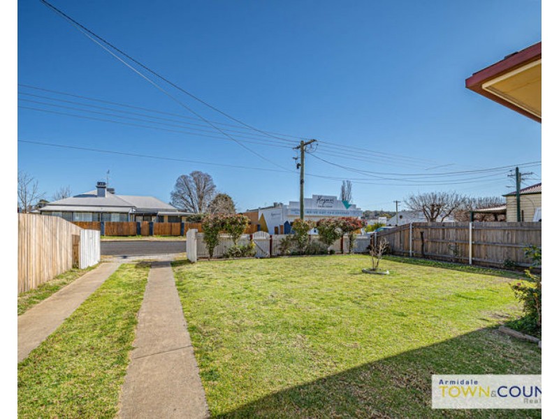 119a Taylor Street, Armidale NSW 2350