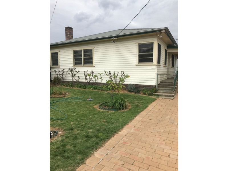 6 Fitzgerald Avenue, Armidale NSW 2350