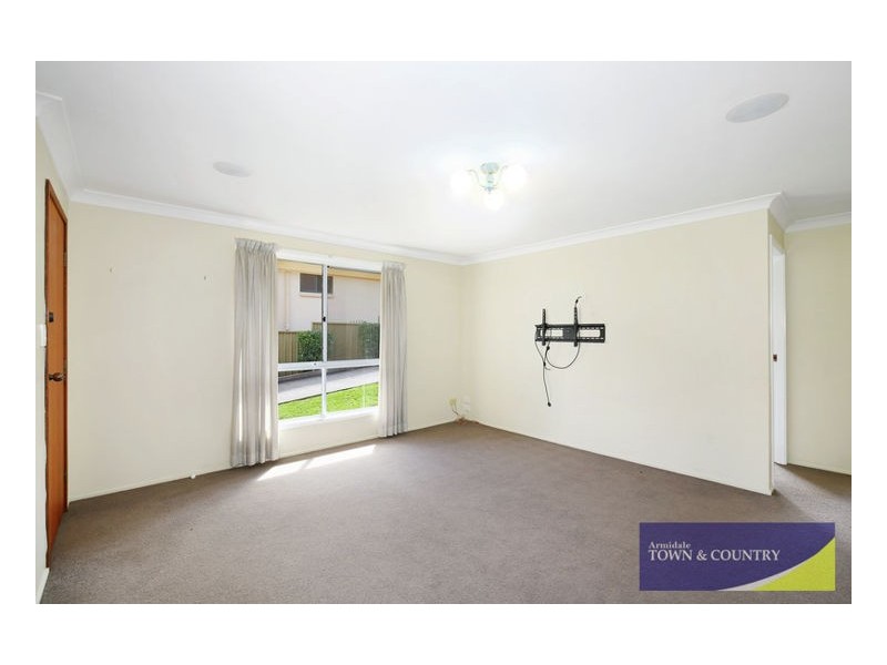 1/8 Nathaniel Pidgeon Drive, Armidale NSW 2350