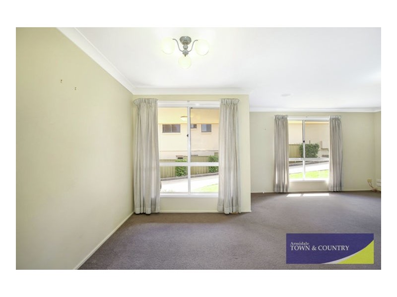 1/8 Nathaniel Pidgeon Drive, Armidale NSW 2350