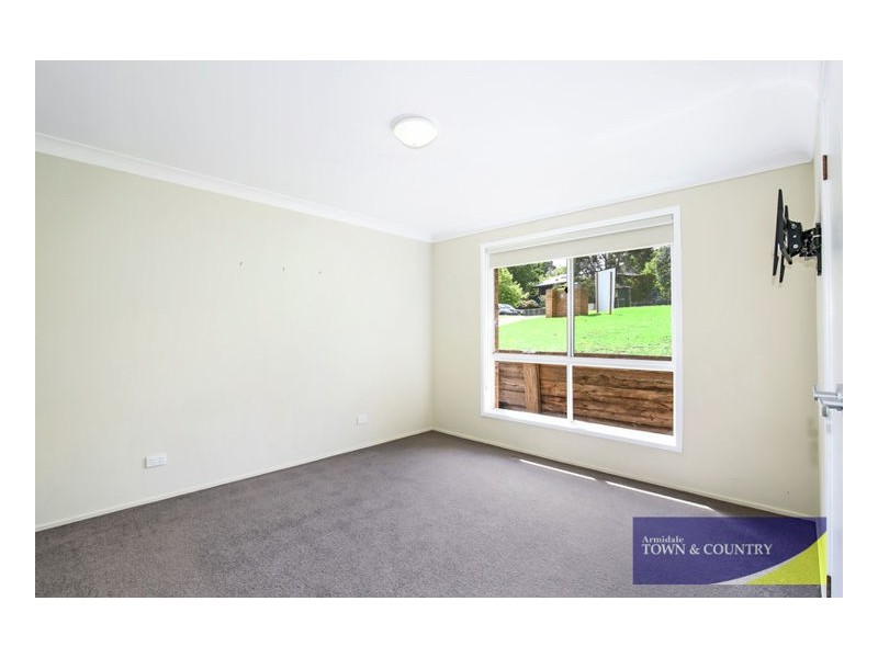 1/8 Nathaniel Pidgeon Drive, Armidale NSW 2350