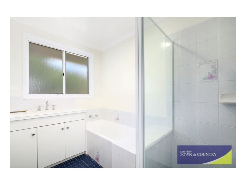 1/8 Nathaniel Pidgeon Drive, Armidale NSW 2350