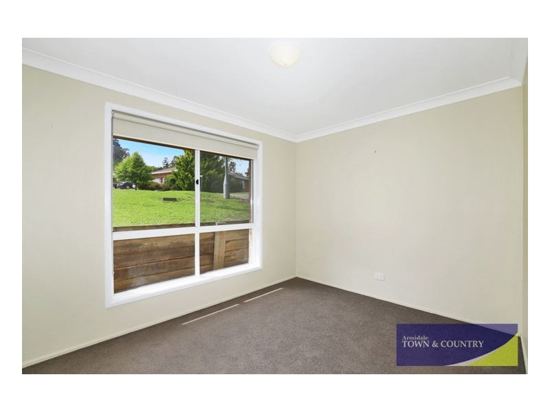 1/8 Nathaniel Pidgeon Drive, Armidale NSW 2350