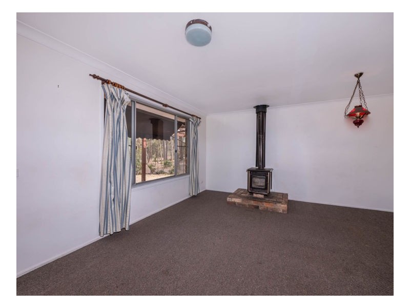 9 Adina Road, Armidale NSW 2350