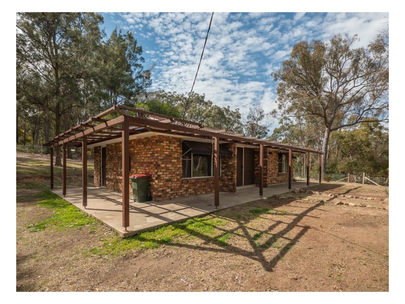 9 Adina Road, Armidale NSW 2350