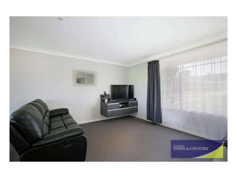 83 MacDonald Drive, Armidale NSW 2350