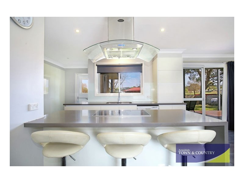 83 MacDonald Drive, Armidale NSW 2350