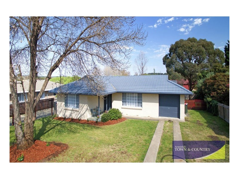 83 MacDonald Drive, Armidale NSW 2350