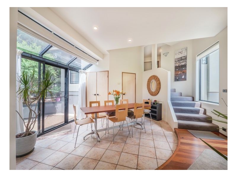 18 Nathaniel Pidgeon Drive, Armidale NSW 2350