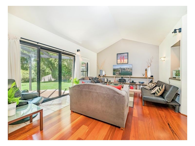 18 Nathaniel Pidgeon Drive, Armidale NSW 2350