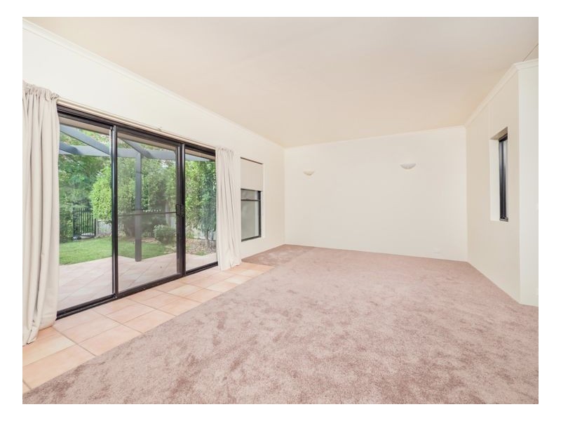 18 Nathaniel Pidgeon Drive, Armidale NSW 2350