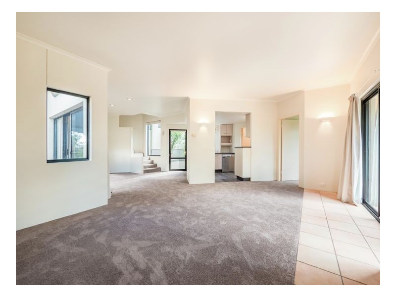 18 Nathaniel Pidgeon Drive, Armidale NSW 2350