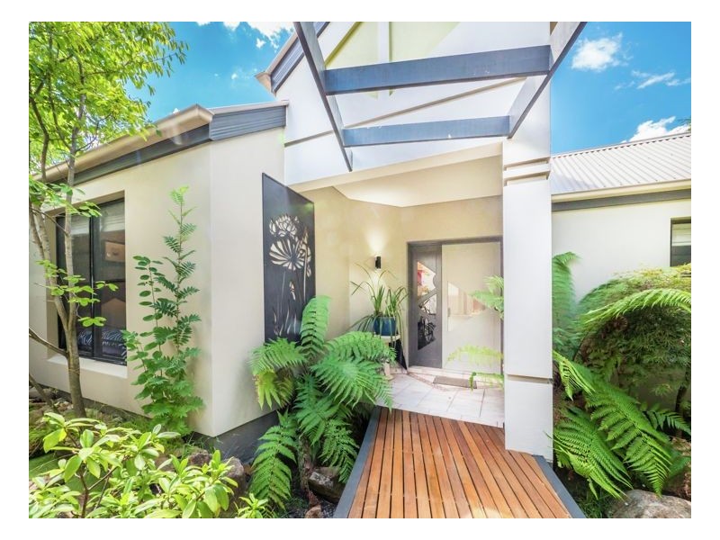 18 Nathaniel Pidgeon Drive, Armidale NSW 2350