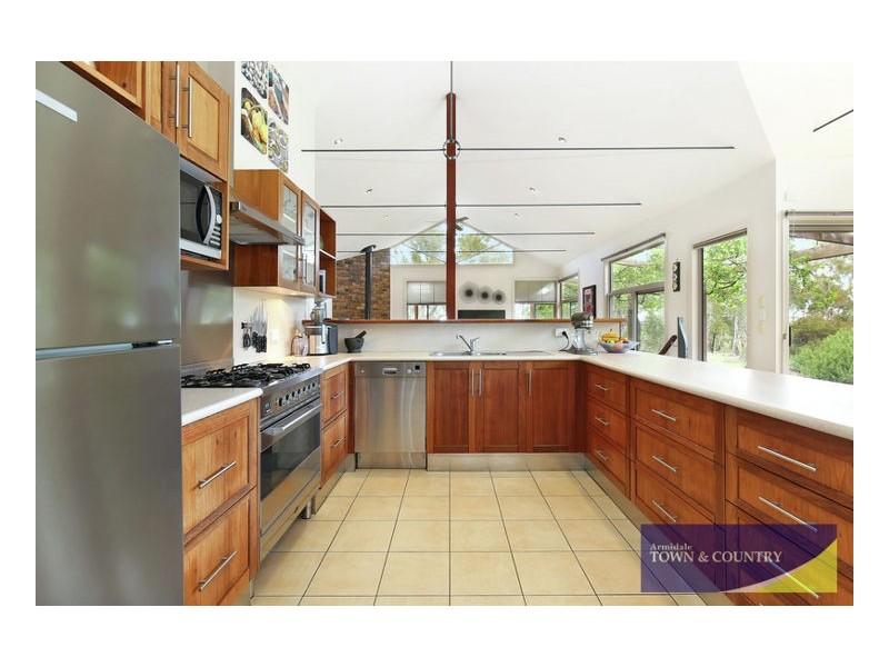 29 Imbandja Lane, Armidale NSW 2350