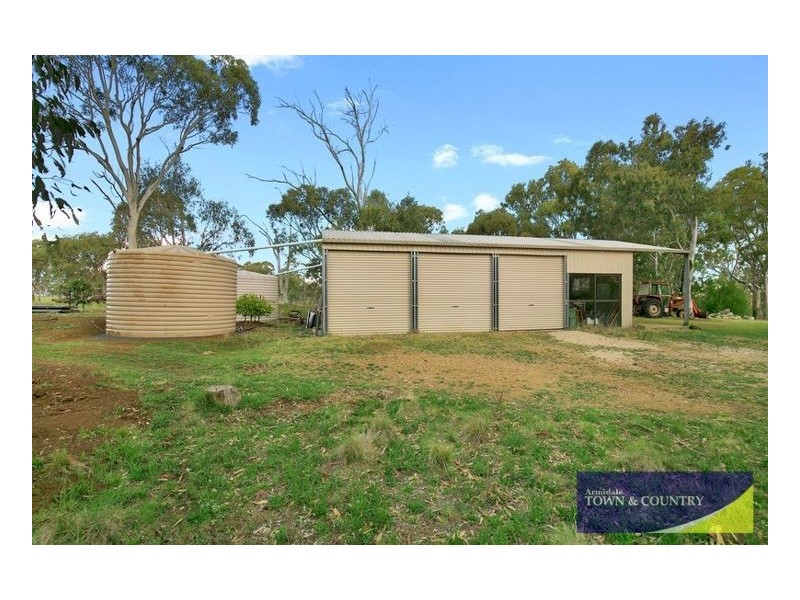 29 Imbandja Lane, Armidale NSW 2350
