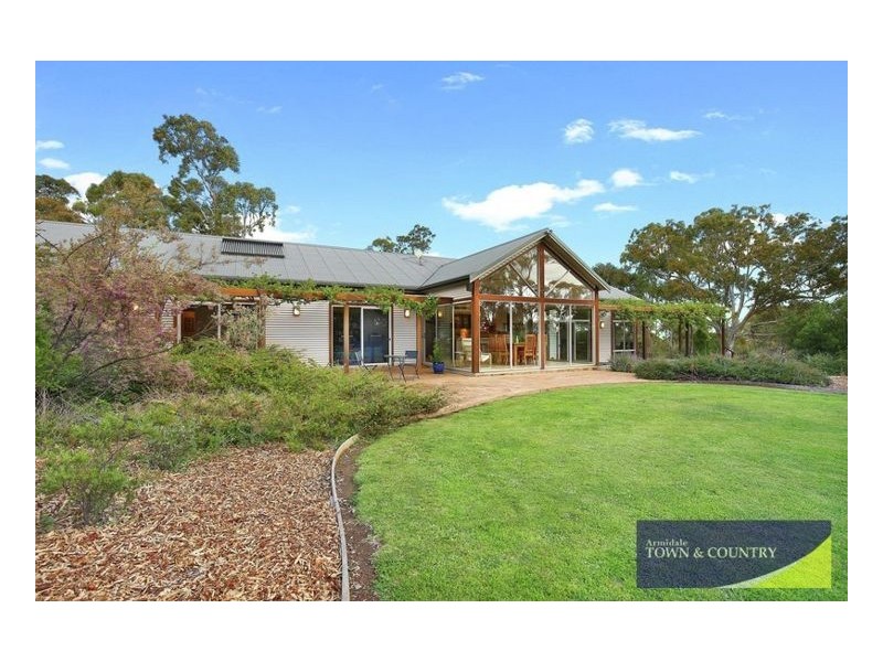 29 Imbandja Lane, Armidale NSW 2350