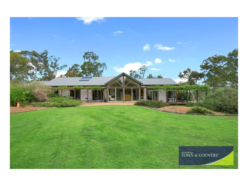 29 Imbandja Lane, Armidale NSW 2350