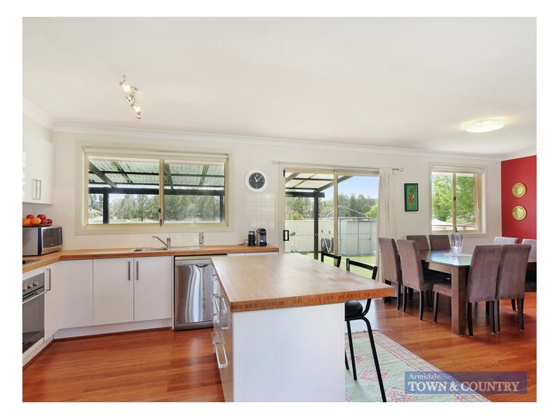 31 Wigan Avenue, Armidale NSW 2350