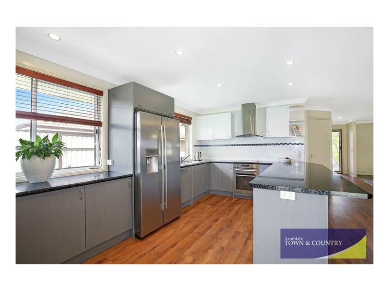 5 Ishbell Drive, Armidale NSW 2350