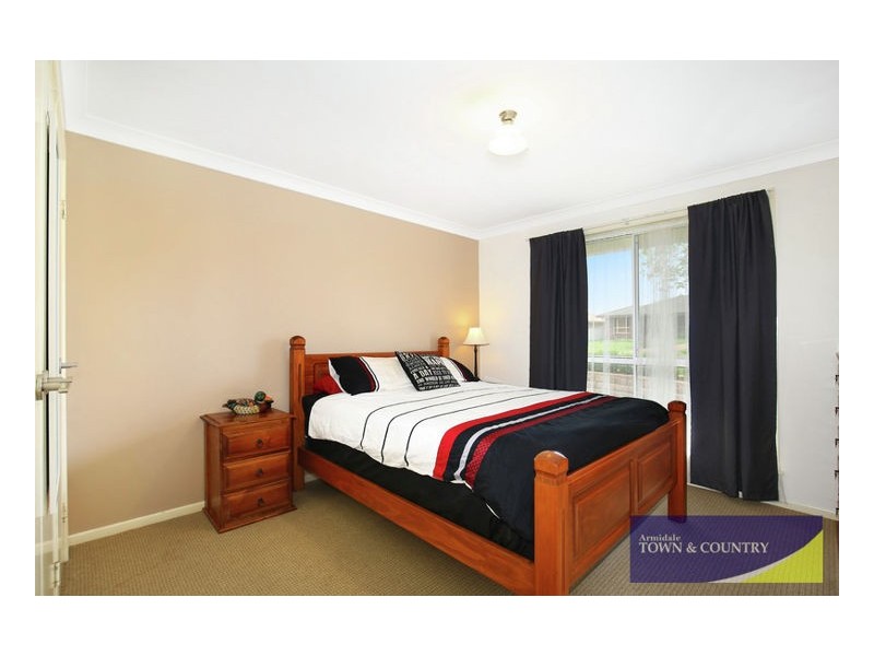 2 Chandler Close, Armidale NSW 2350
