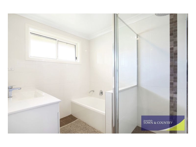 2 Chandler Close, Armidale NSW 2350