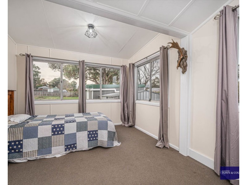 35 Newton Street, Armidale NSW 2350