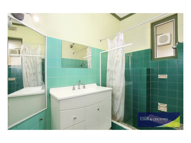 9 Merinda Place, Armidale NSW 2350