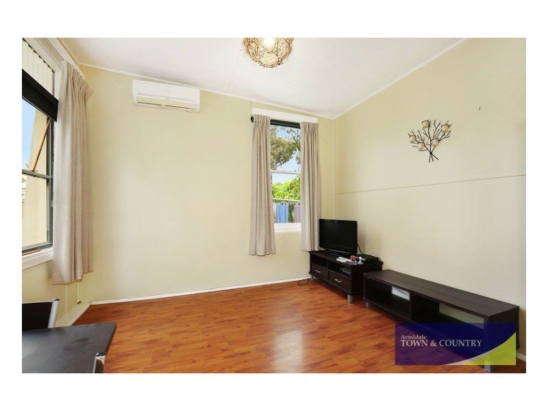 9 Merinda Place, Armidale NSW 2350