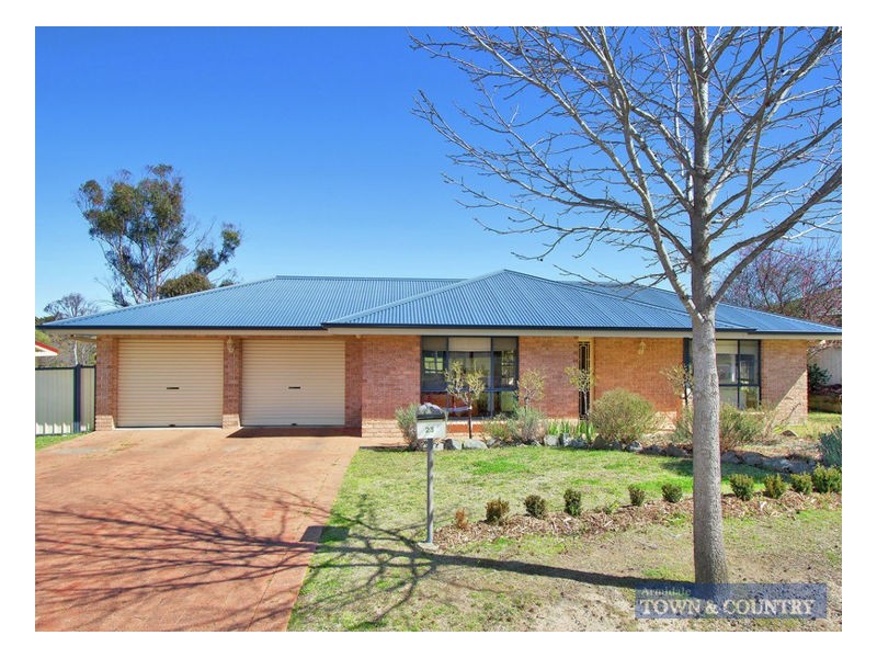 23 Eleanor Close, Armidale NSW 2350