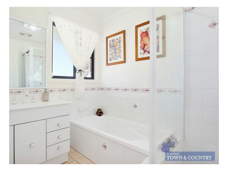 23 Eleanor Close, Armidale NSW 2350