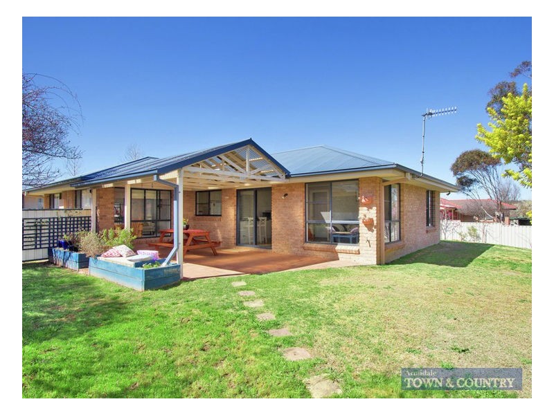 23 Eleanor Close, Armidale NSW 2350